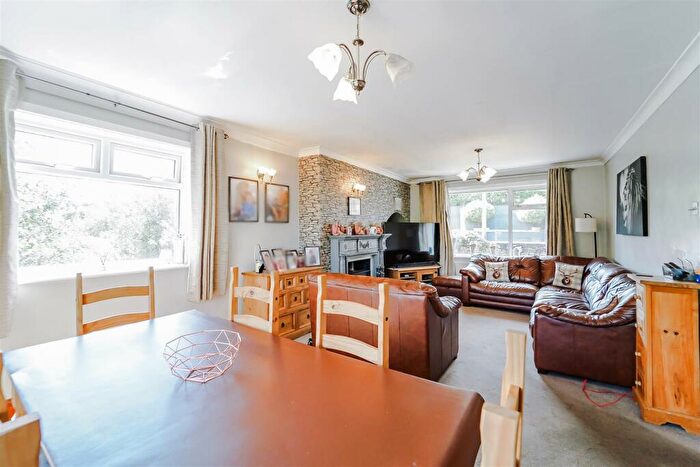 3 Bedroom Detached Bungalow For Sale In Rising Bridge Road, Haslingden, Rossendale, BB4