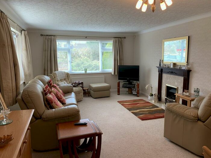 2 Bedroom Bungalow To Rent In Midsomer Noton, BA3