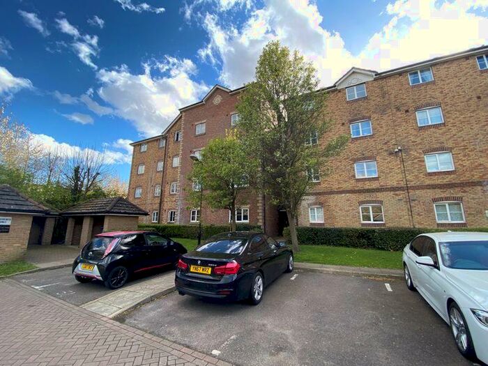 2 Bedroom Ground Flat To Rent In Harrisons Wharf, Purfleet, RM19