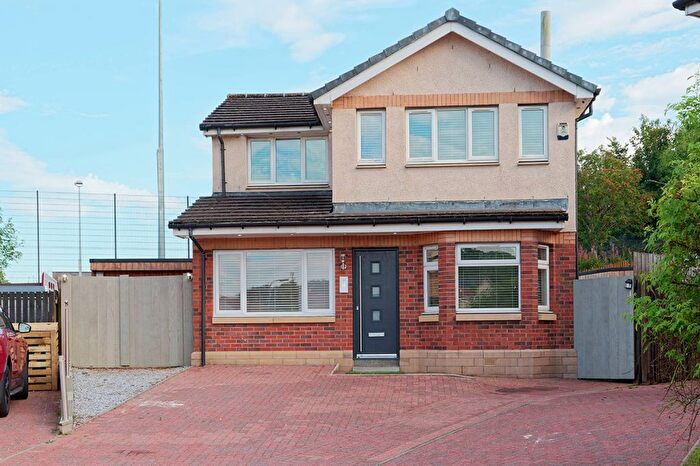 4 Bedroom Detached House For Sale In Leverngrove Court, Glasgow, G53