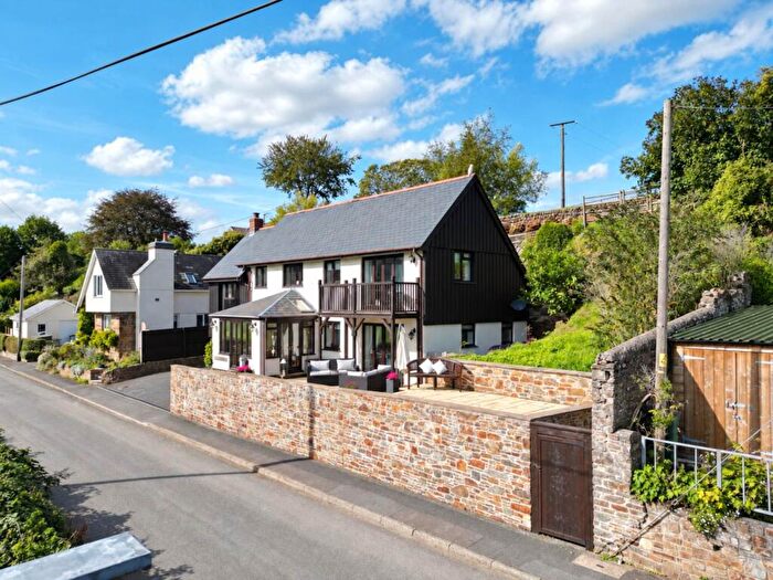 3 Bedroom Detached House For Sale In Weare Giffard, Nr Bideford & Torrington, EX39
