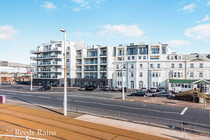 2 Bedroom Apartment For Sale In New South Promenade, Blackpool, Lancashire, FY4