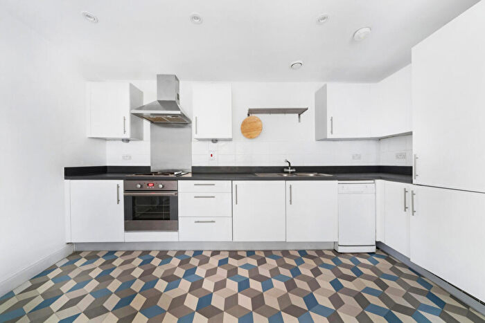 2 Bedroom Flat To Rent In Spa Road, South Bermondsey, SE16