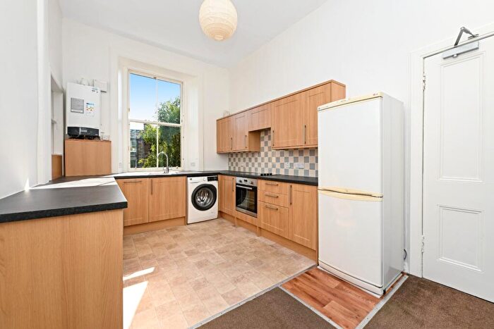 3 Bedroom Flat To Rent In Marchmont Road, Marchmont, Edinburgh, EH9