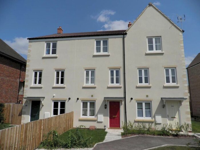 4 Bedroom House To Rent In Slipps Close, Frome, Somerset, BA11