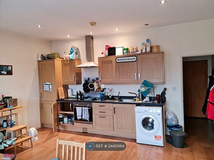 1 Bedroom Flat To Rent In Deptford Broadway, London, SE8