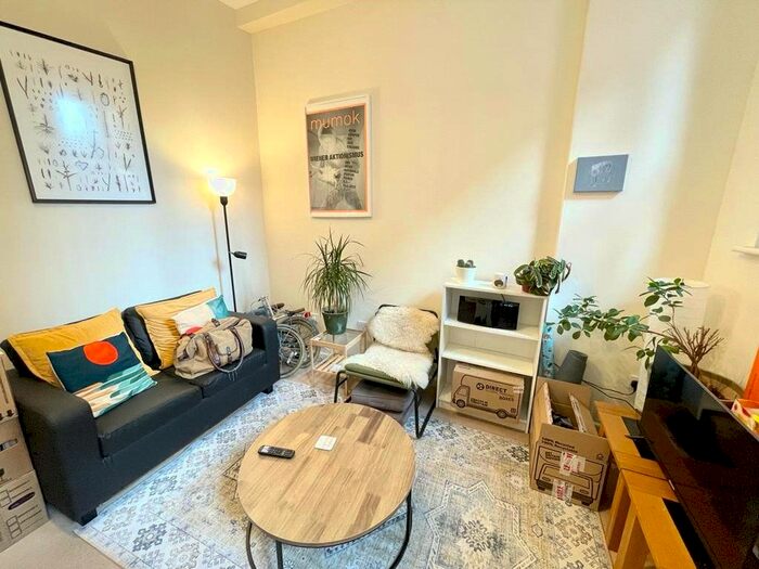 1 Bedroom Flat To Rent In Harper Street, Leeds, West Yorkshire, LS2