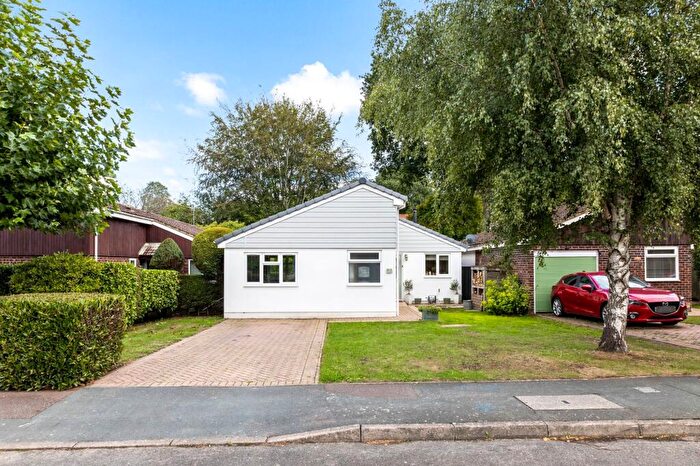 3 Bedroom Detached Bungalow For Sale In Parsonage Road, Henfield, BN5