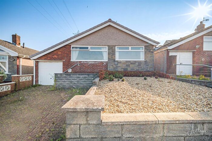 3 Bedroom Detached Bungalow For Sale In Maes Yr Haf, Llansamlet, Swansea, SA7