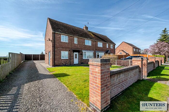3 Bedroom Semi-Detached House For Sale In Moorland Houses, South Duffield, Selby, YO8