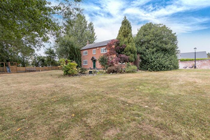 4 Bedroom Detached House For Sale In Poultney Lane, Kimcote, Lutterworth, LE17