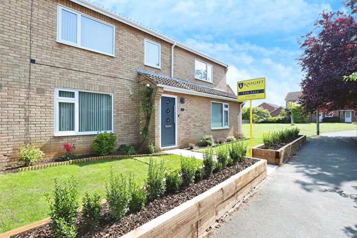 4 Bedroom Semi Detached House For Sale In Arran Road, Stamford, PE9