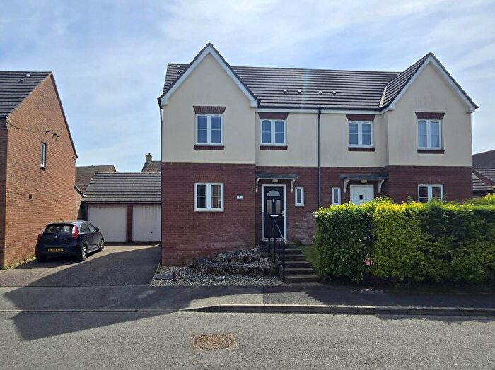 3 Bedroom Semi Detached House For Sale In King Alfred Crescent, Northam, EX39