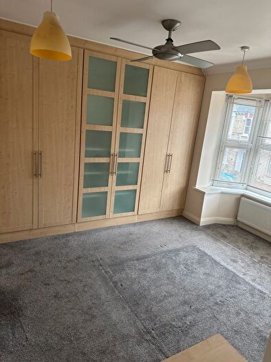 4 Bedroom Link Detached House To Rent In Spenser Road, Bedford, MK40