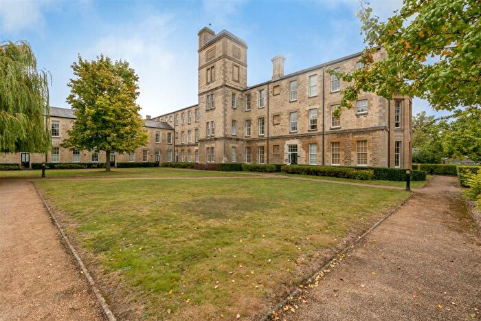 2 Bedroom Flat To Rent In St Georges Manor Mandlebrote Drive, OX4