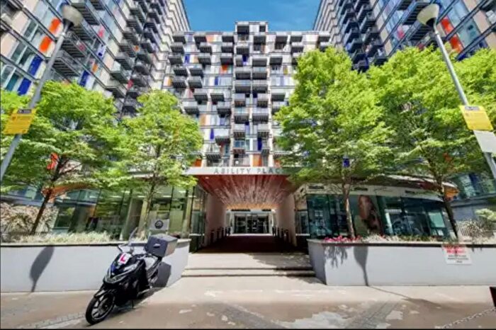 2 Bedroom Flat To Rent In Millharbour, London, E14