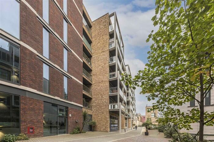 2 Bedroom Flat To Rent In Hilary Mews, London, SE1