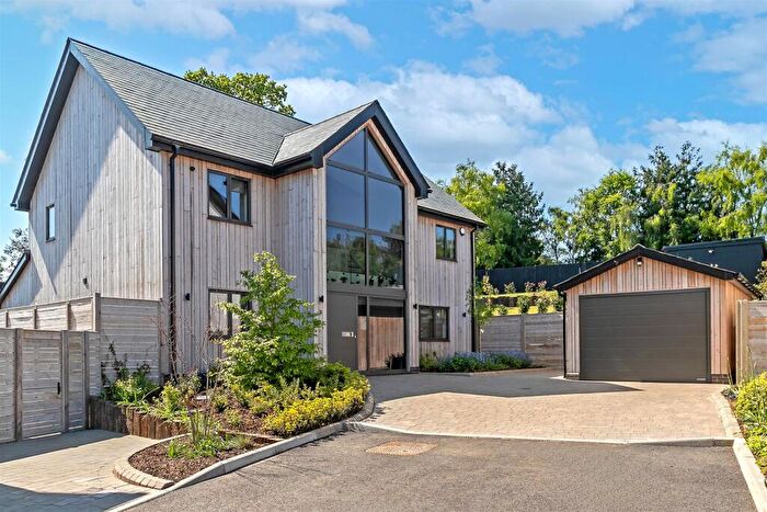 5 Bedroom Detached House For Sale In Silverwood Barns, St. Albans Road, AL4