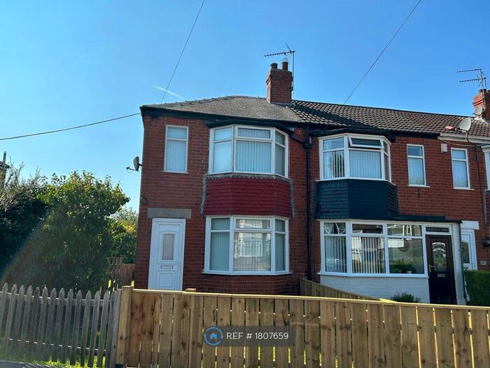2 Bedroom End Of Terrace House To Rent In Rockford Avenue, Hull, HU8