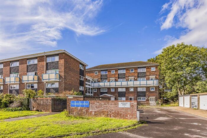 2 Bedroom Flat For Sale In Nashe Way, Fareham, PO15