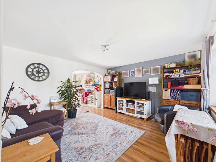 3 Bedroom Terraced House For Sale In Crownleaze, Soundwell, Bristol, BS16