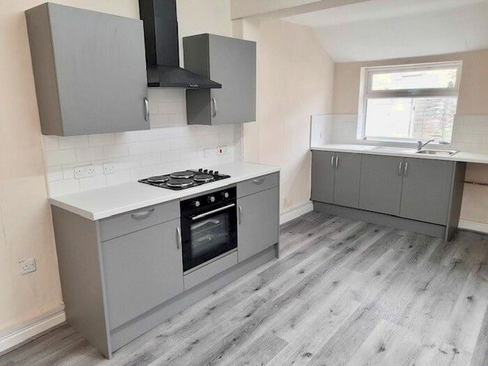 3 Bedroom Terraced House To Rent In Kings Bench Street, Hull, East Yorkshire, Tx, Uk, HU3