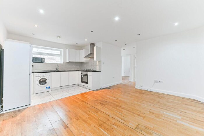 2 Bedroom Flat To Rent In Sydenham Road, Croydon, CR0