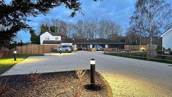 2 Bedroom Detached House For Sale In Stodmarsh Road, Canterbury, CT3