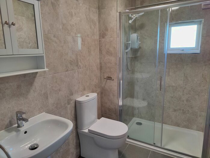 1 Bedroom Flat To Rent In Amp;J Motel, Flimwell, Wadhurst, TN5