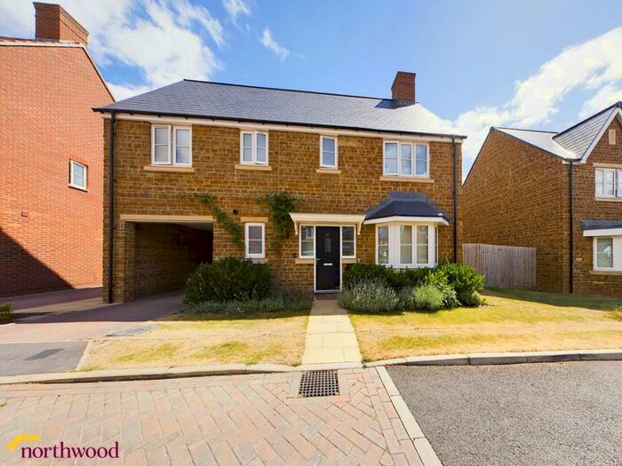 4 Bedroom Detached House To Rent In Cotefield Drive, Bodicote, OX15