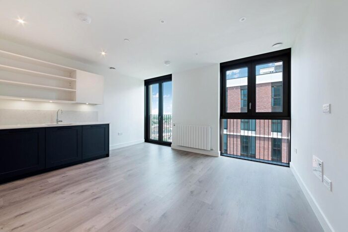 2 Bedroom Flat To Rent In Menara Point, Twelve Trees Park, London, E15
