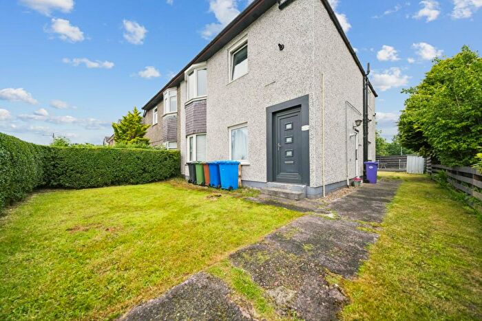 3 Bedroom Flat To Rent In Muirdrum Avenue, Cardonald, Glasgow, G52