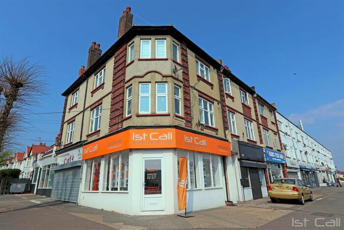 2 Bedroom Flat To Rent In Woodgrange Drive, Southend-On-Sea, SS1