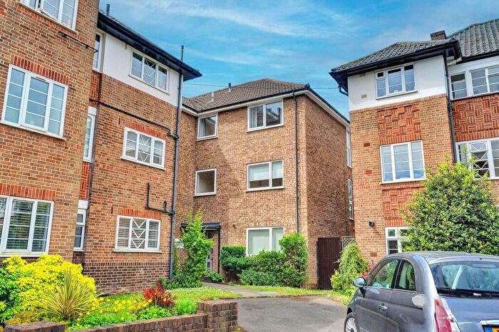 2 Bedroom Property For Sale In Argyle Road, London, W13