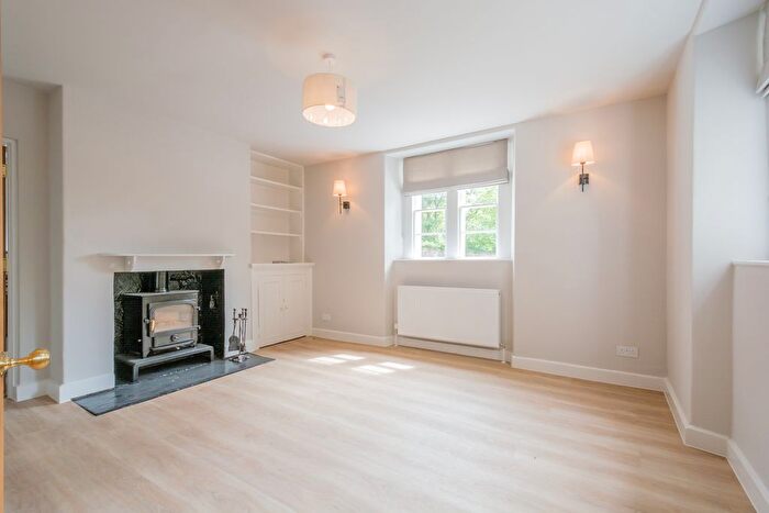2 Bedroom Detached House To Rent In Bathwick Hill, Bath, BA2
