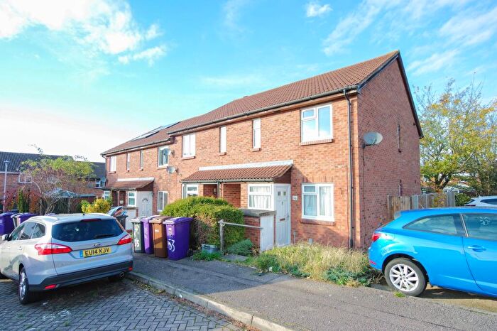 1 Bedroom Flat To Rent In Swift Close, Letchworth Garden City, SG6