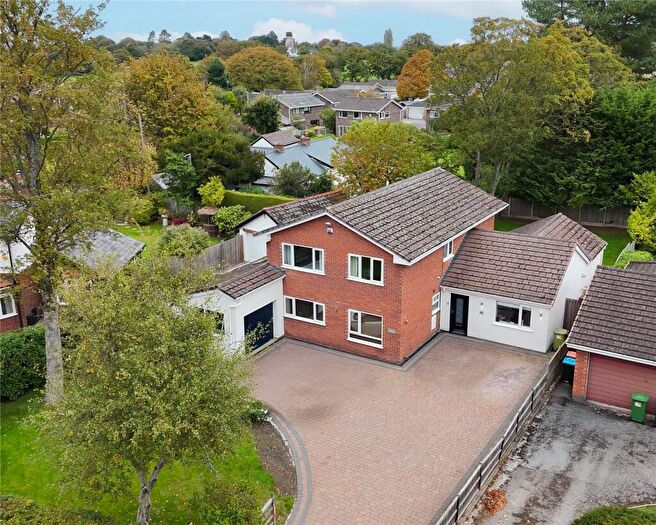 4 Bedroom Detached House For Sale In Birkenhead Road, Willaston, Neston, CH64