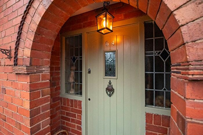 4 Bedroom Detached House For Sale In Thorns Road, Brierley Hill, West Midlands, DY5
