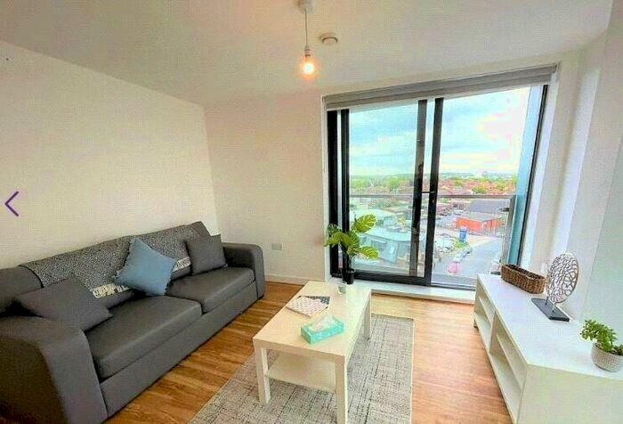 1 Bedroom Flat For Sale In Aire, Cross Green Lane, Leeds, LS9