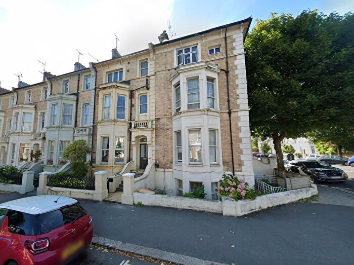 1 Bedroom Maisonette To Rent In Denmark Villas, Hove, BN3