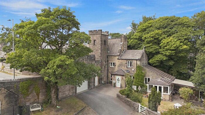 4 Bedroom Detached House For Sale In Harrowins Lodge, Brighouse Road, Queensbury, Bradford, BD13