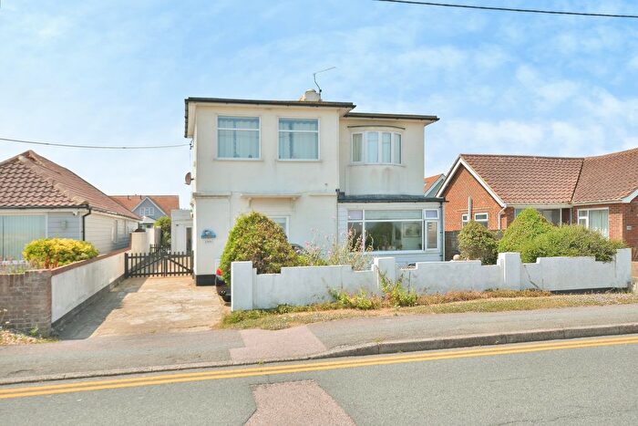 2 Bedroom Flat For Sale In Coast Drive, Lydd On Sea, Romney Marsh, Kent, TN29