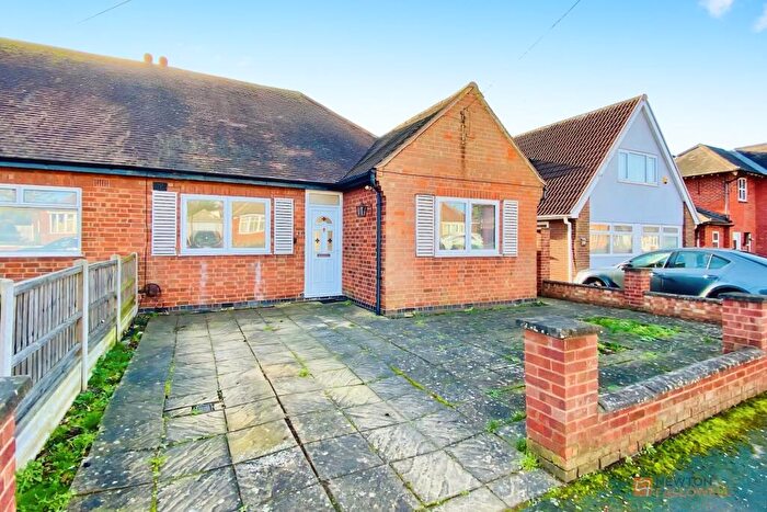 2 Bedroom Semi-Detached Bungalow For Sale In Northdown Drive, Thurmaston, LE4