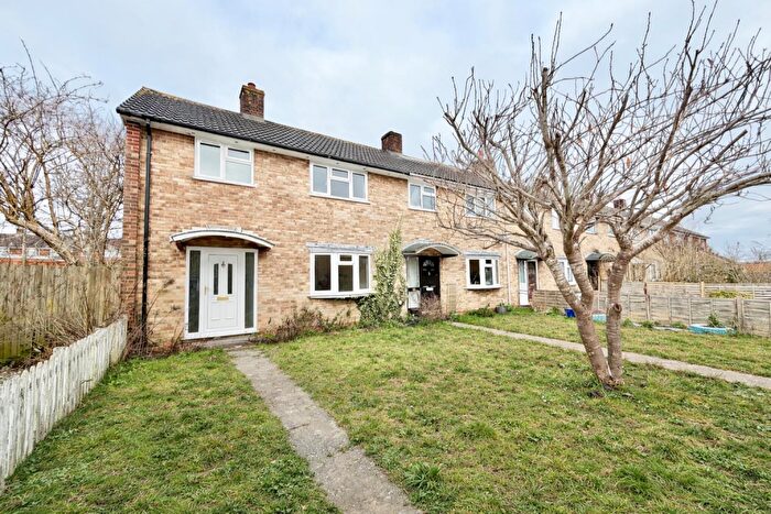 3 Bedroom House To Rent In Stag Hill, Basingstoke, RG22