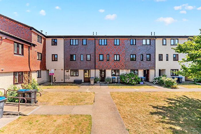 1 Bedroom Flat For Sale In Derwent Road, London, SW20