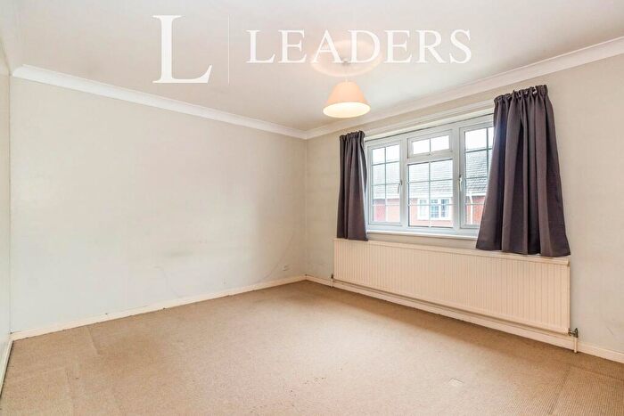 2 Bedroom End Of Terrace House To Rent In Delaporte Close, KT17