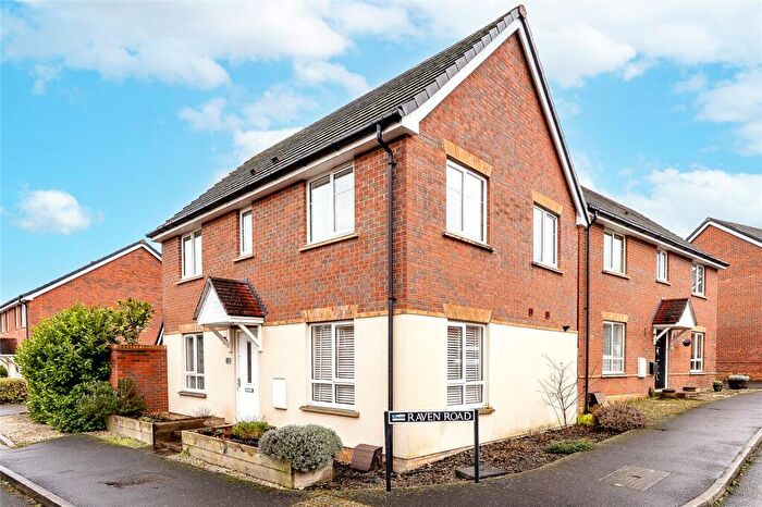 3 Bedroom Detached House For Sale In Kestrel Way, Didcot, Oxfordshire, OX11