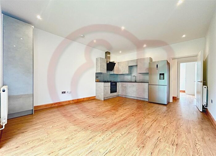 1 Bedroom Flat To Rent In Madeley Road, Ealing, W5