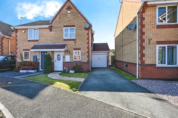 2 Bedroom Semi-Detached House For Sale In Totland Close, Warrington, Cheshire, WA5