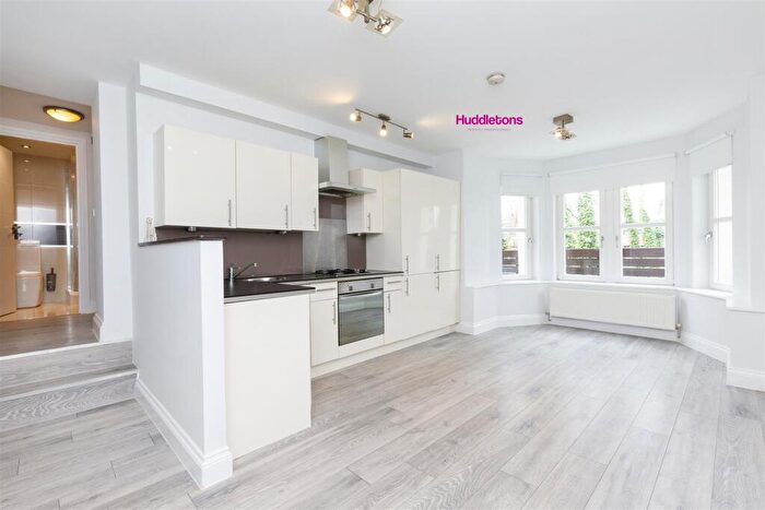 1 Bedroom Flat To Rent In Crescent Road, N8